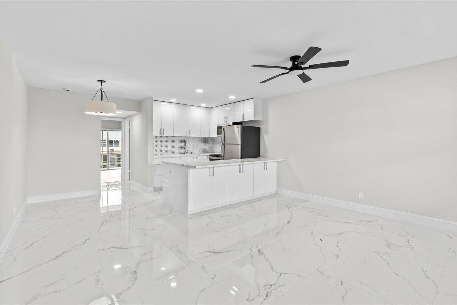 17 Andover A, West Palm Beach, FL 33417 photo 2
