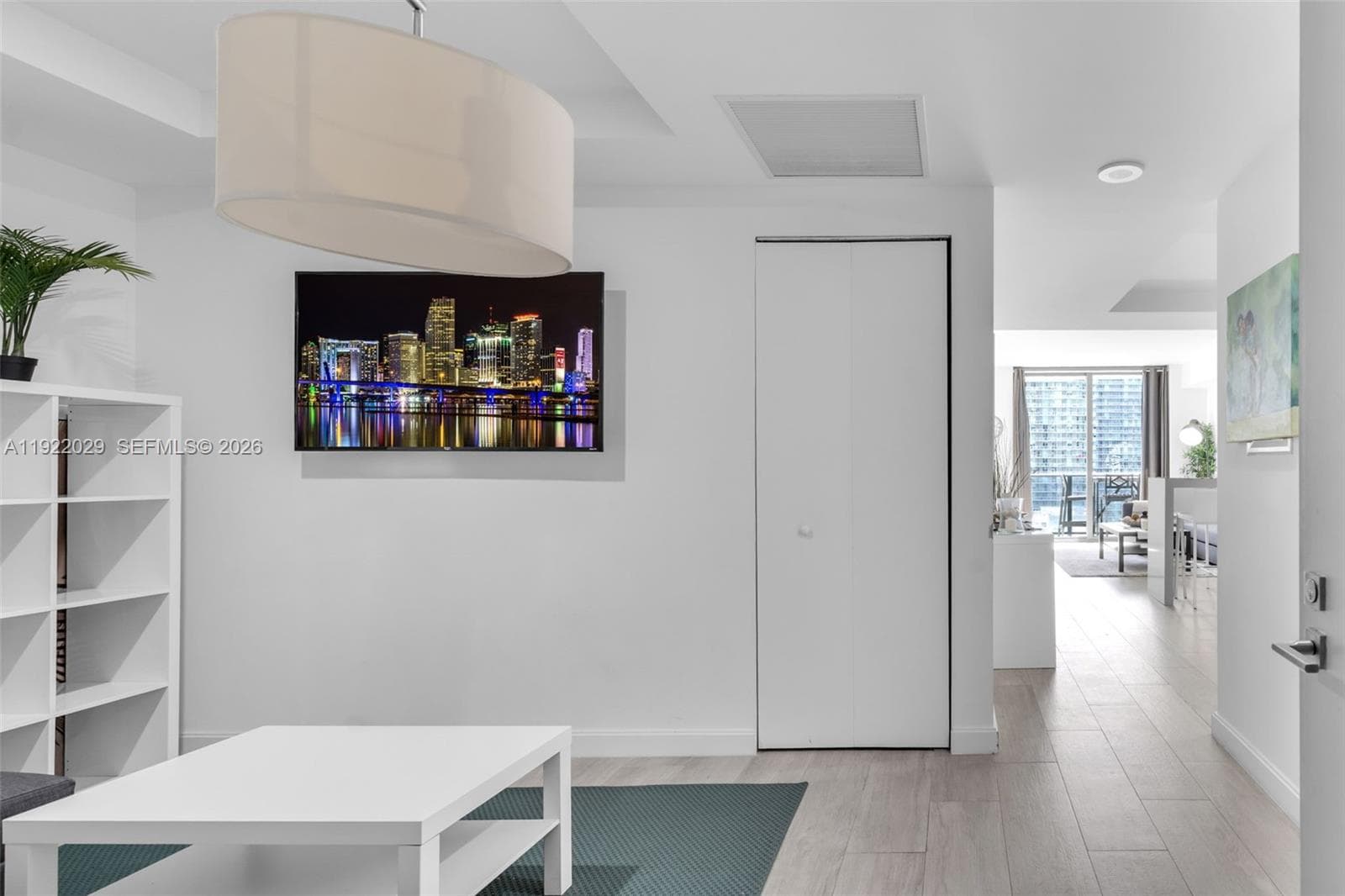 55 SW 9th St # 1705, Miami, FL 33130 photo 4