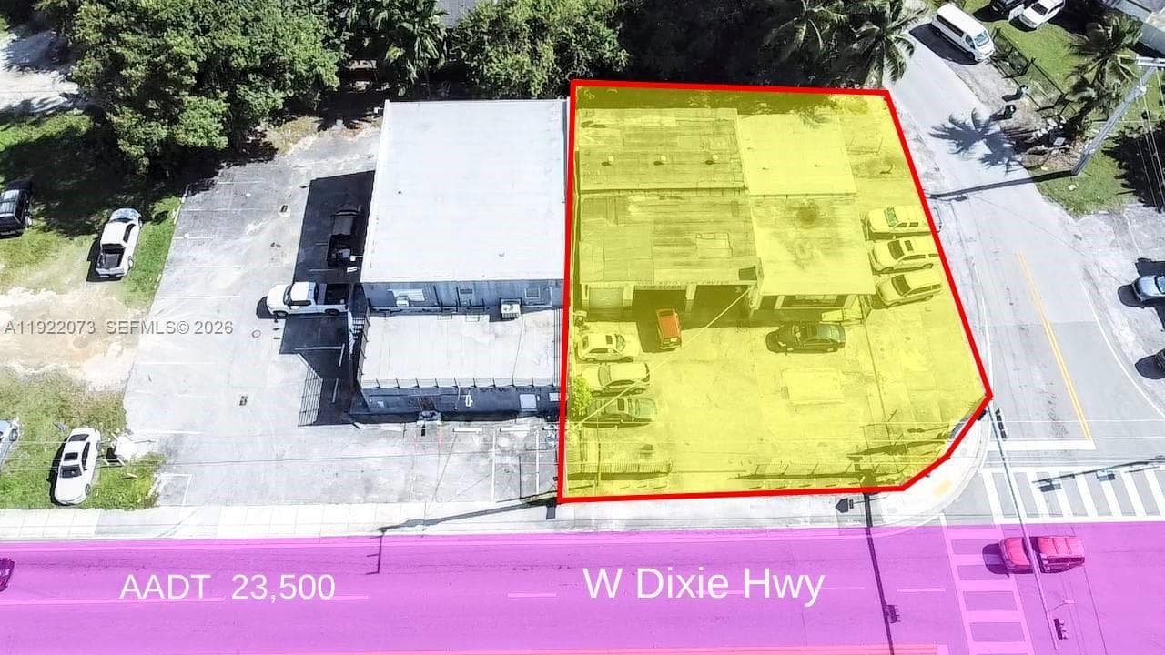 11851 W Dixie Hwy, Miami, FL 33161 photo 4