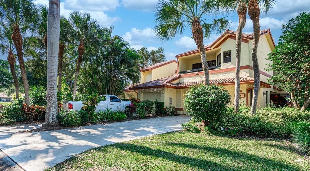 5425 10th Fairway Drive # 3, Delray Beach, FL 33484 photo 2