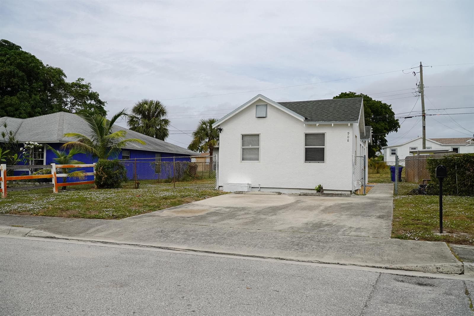 908 W 5th Street, Riviera Beach, FL 33404 photo 5