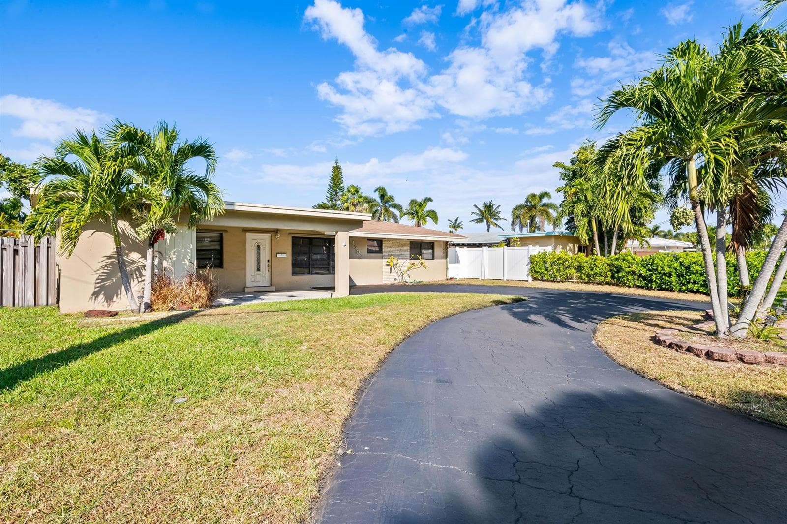 1601 NE 63rd Street, Fort Lauderdale, FL 33334 photo 4
