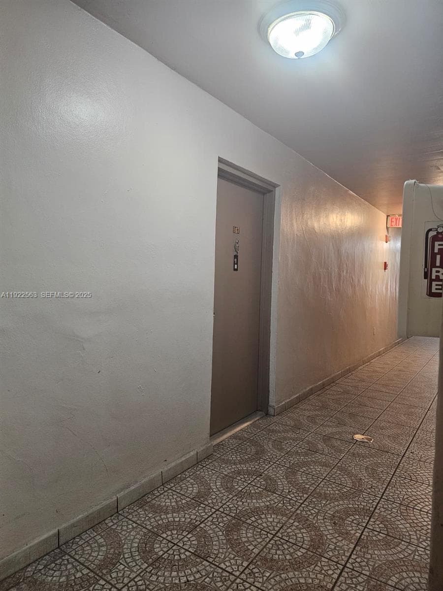 8411 NW 8th St # 111, Miami, FL 33126 photo 4