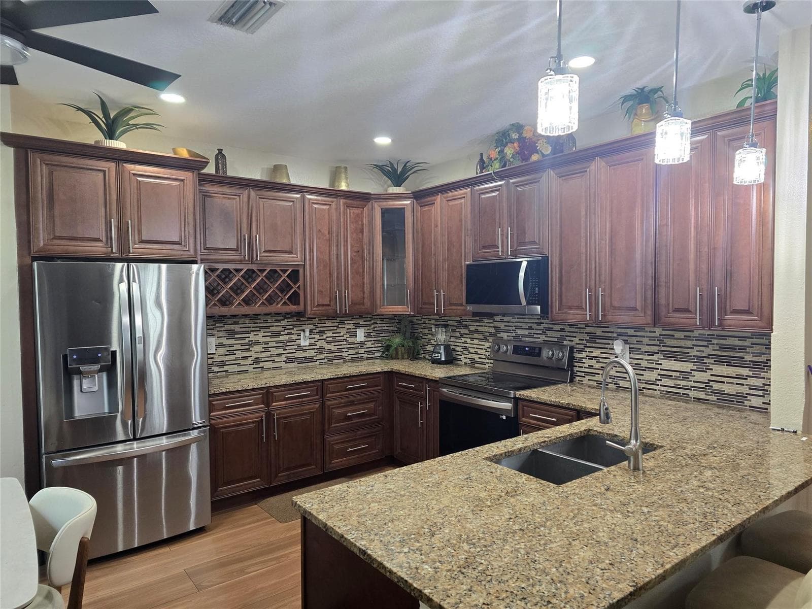 111 Berenger Walk, Royal Palm Beach, FL 33414 photo 2