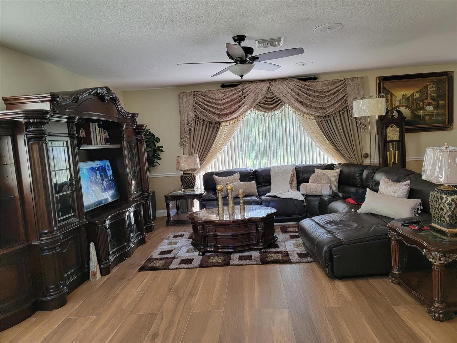 111 Berenger Walk, Royal Palm Beach, FL 33414 photo 3