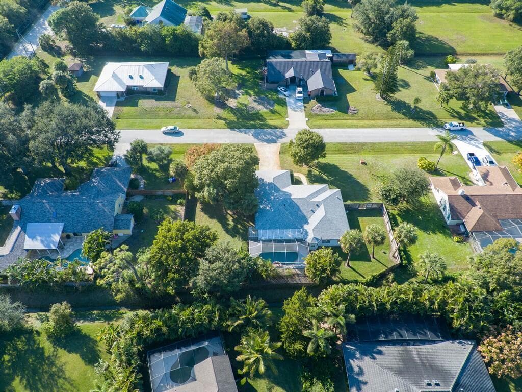 6130 60th Court, Vero Beach, FL 32967 photo 3