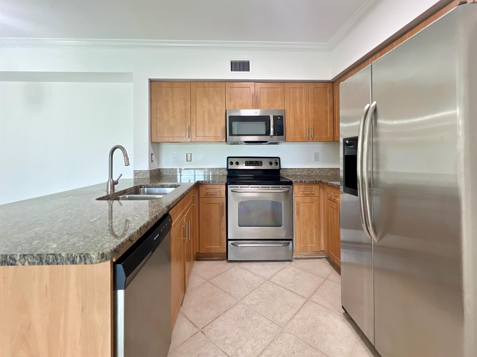 6450 Emerald Dunes Drive # 301, West Palm Beach, FL 33411 photo 2