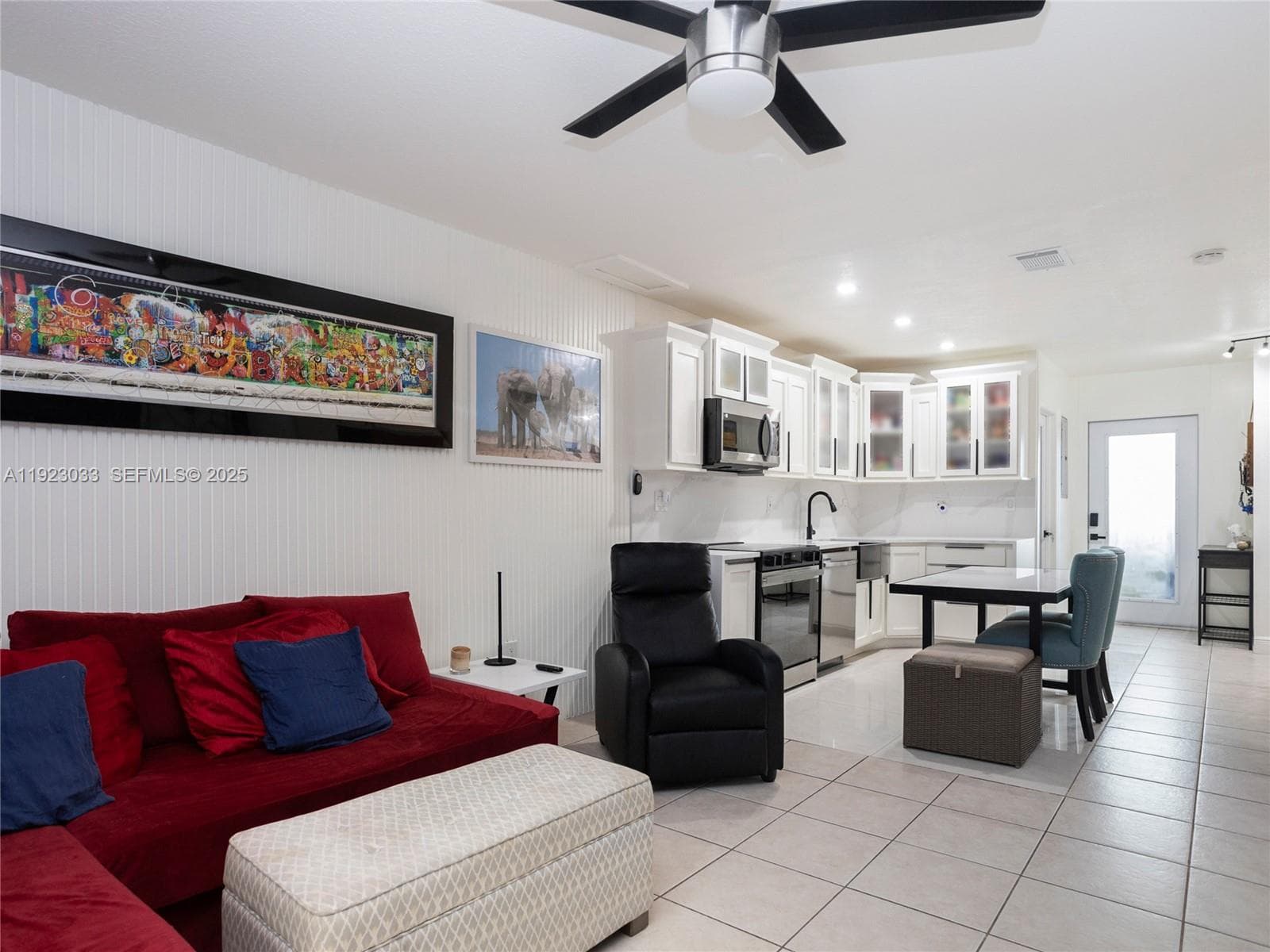 437 SW 3rd St # 2, Miami, FL 33130 photo 5