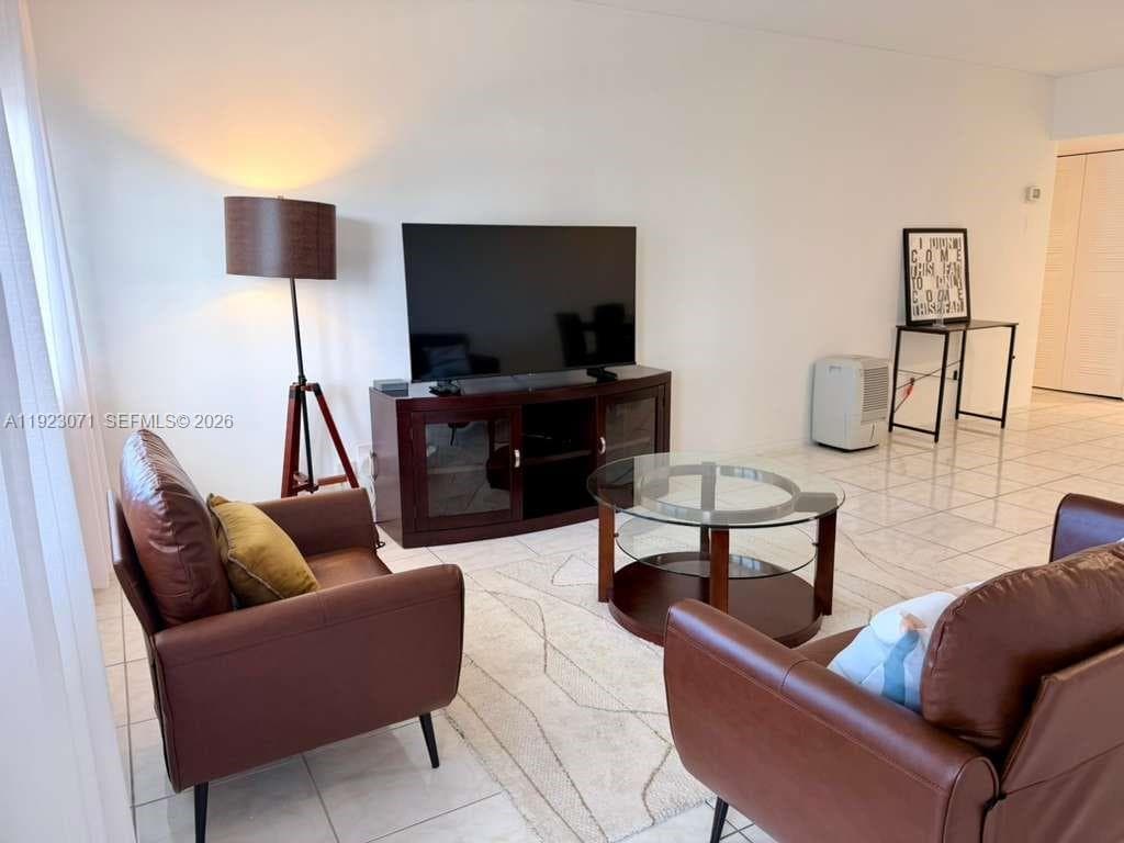 100 Lincoln Rd # 541, Miami Beach, FL 33139 photo 2