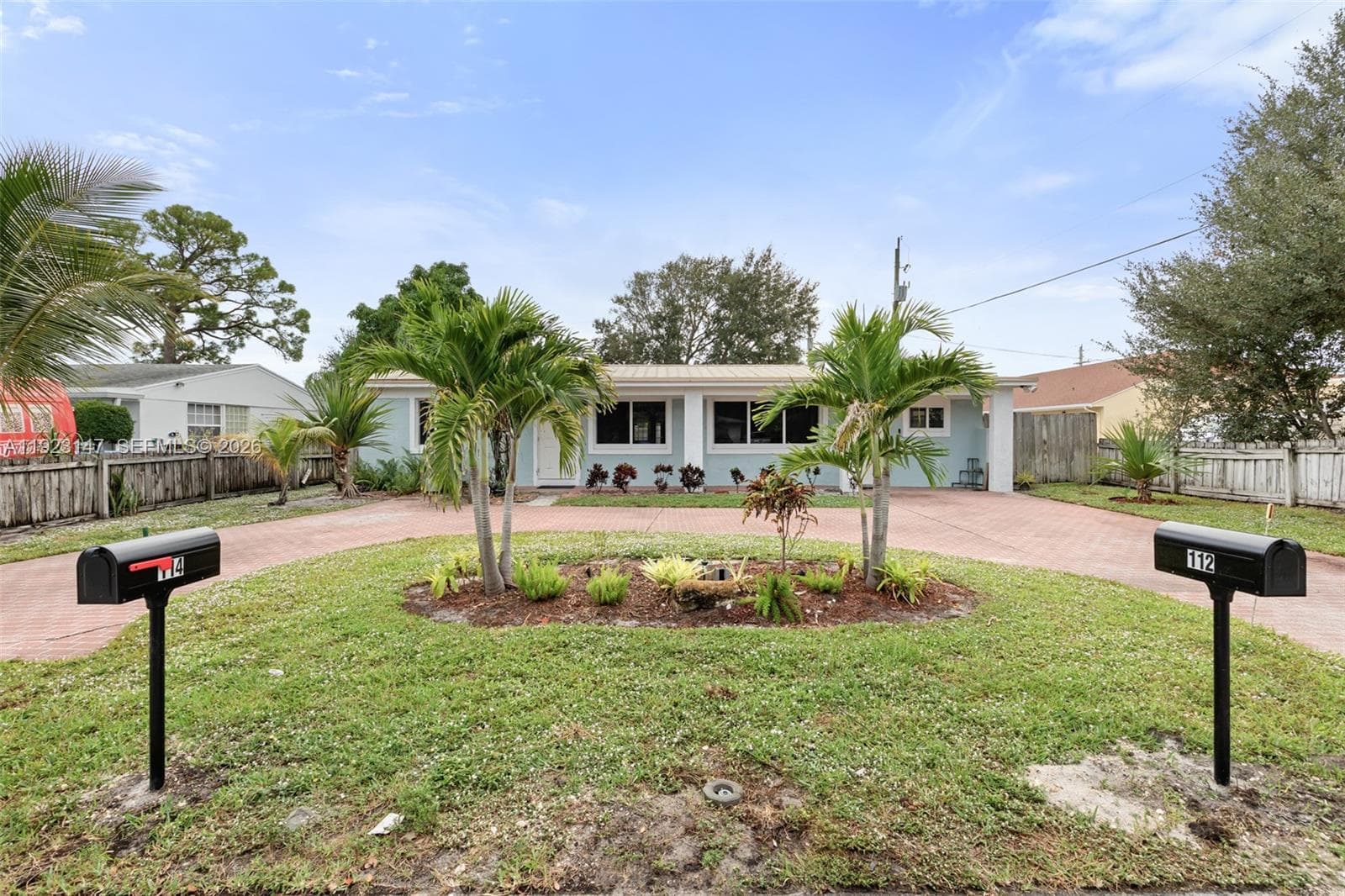 112 Milton St, Lantana, FL 33462 photo 2