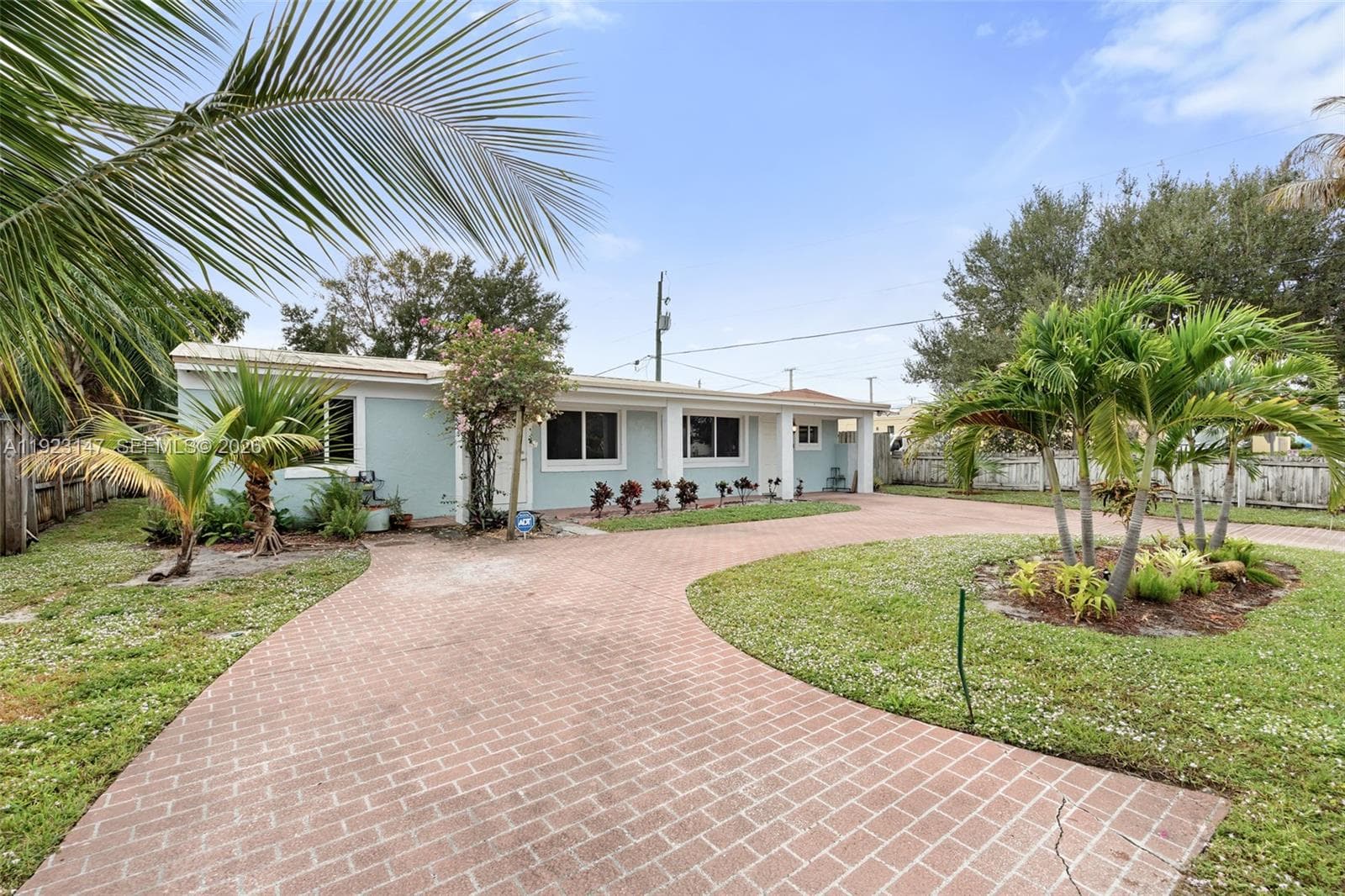 112 Milton St, Lantana, FL 33462 photo 4