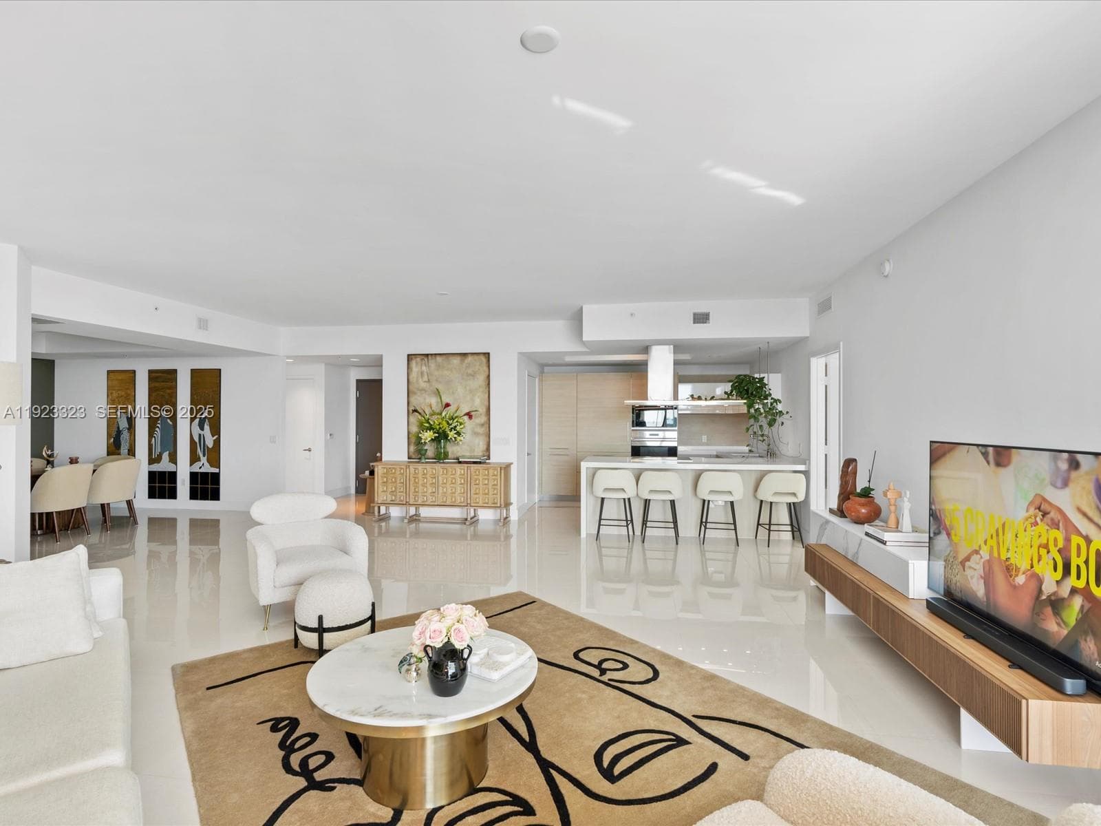 17111 Biscayne Blvd # 1104, North Miami Beach, FL 33160 photo 4