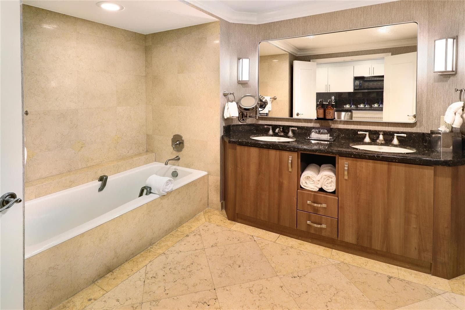 601 N Ft Lauderdale Bch Boulevard # 905, Fort Lauderdale, FL 33304 photo 5