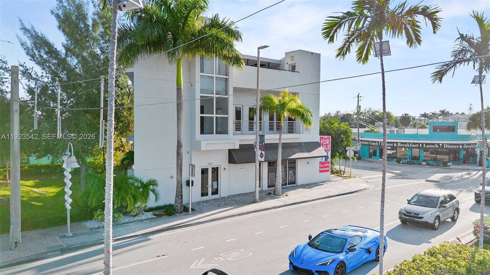 2500 Wilton Dr, Wilton Manors, FL 33305 photo 3