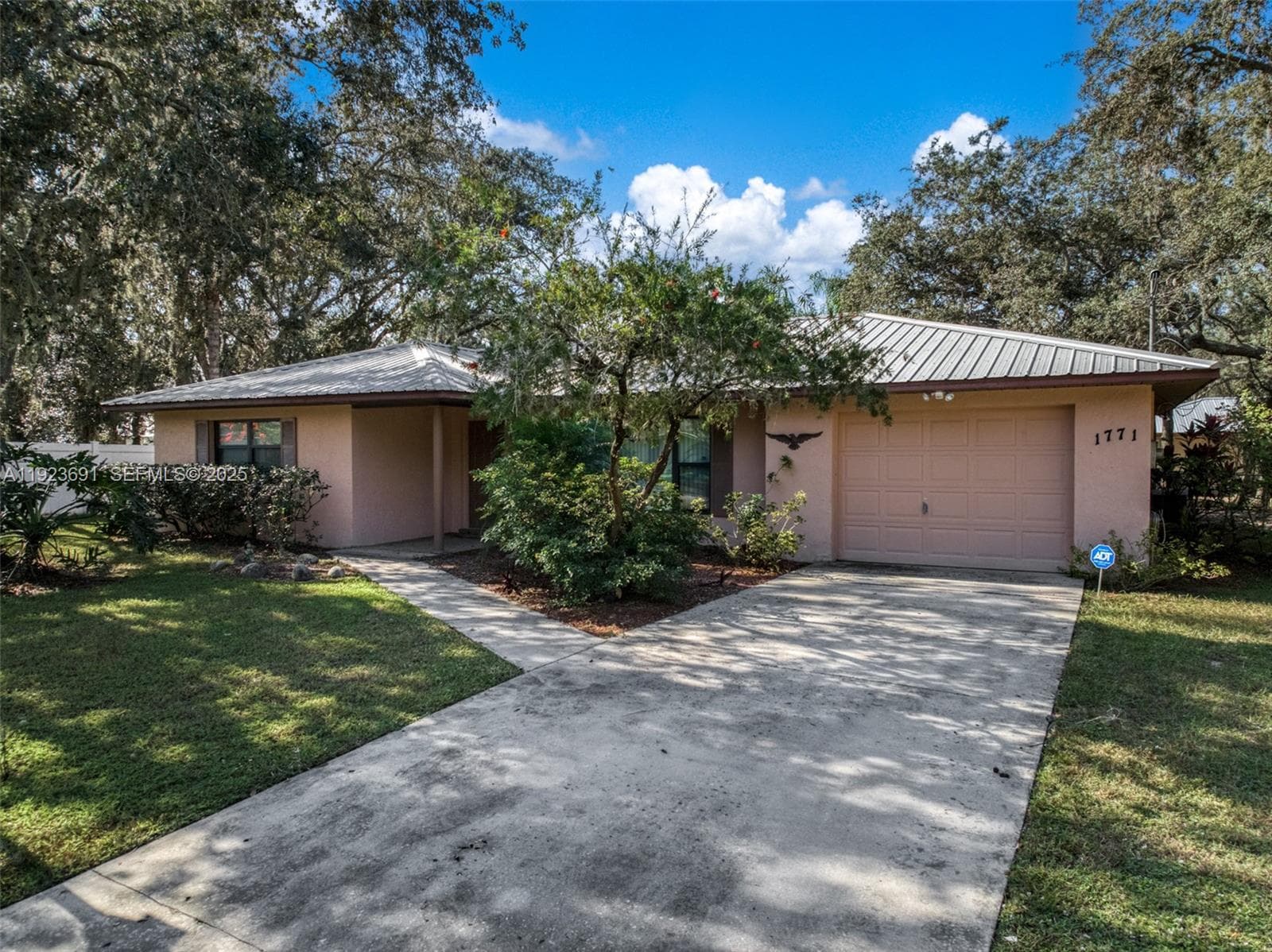 1771 N Torrington Road, Avon Park, FL 33825 photo 2