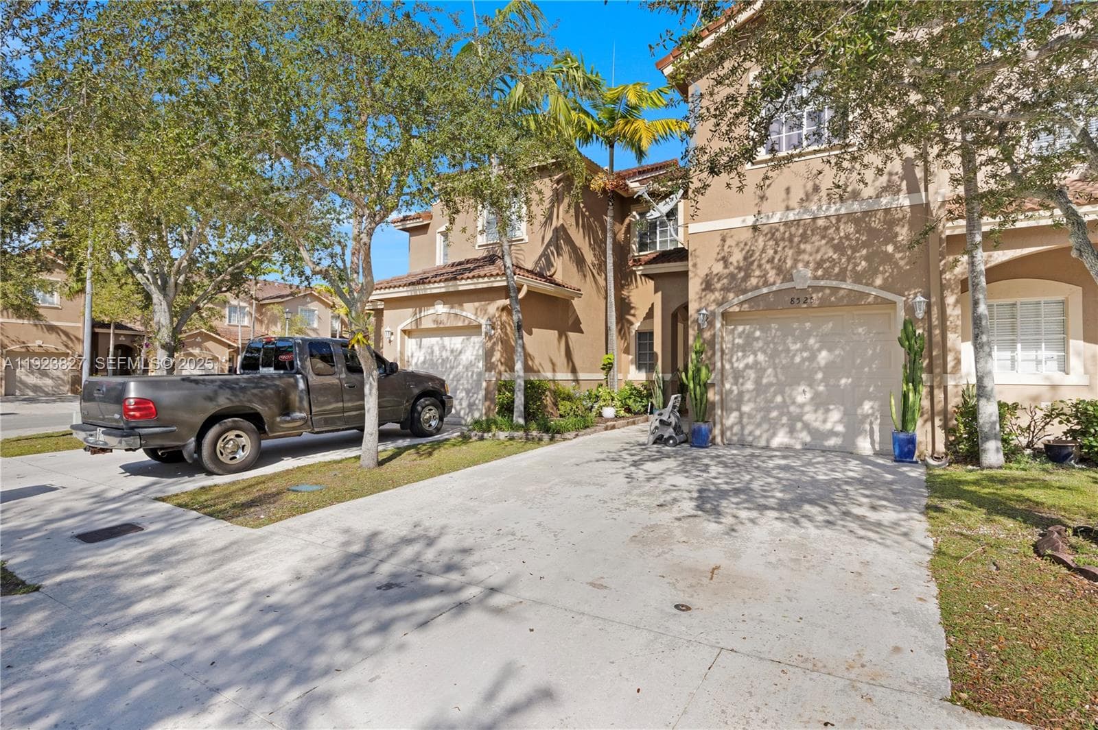 8525 SW 214th Ter, Cutler Bay, FL 33189 photo 3