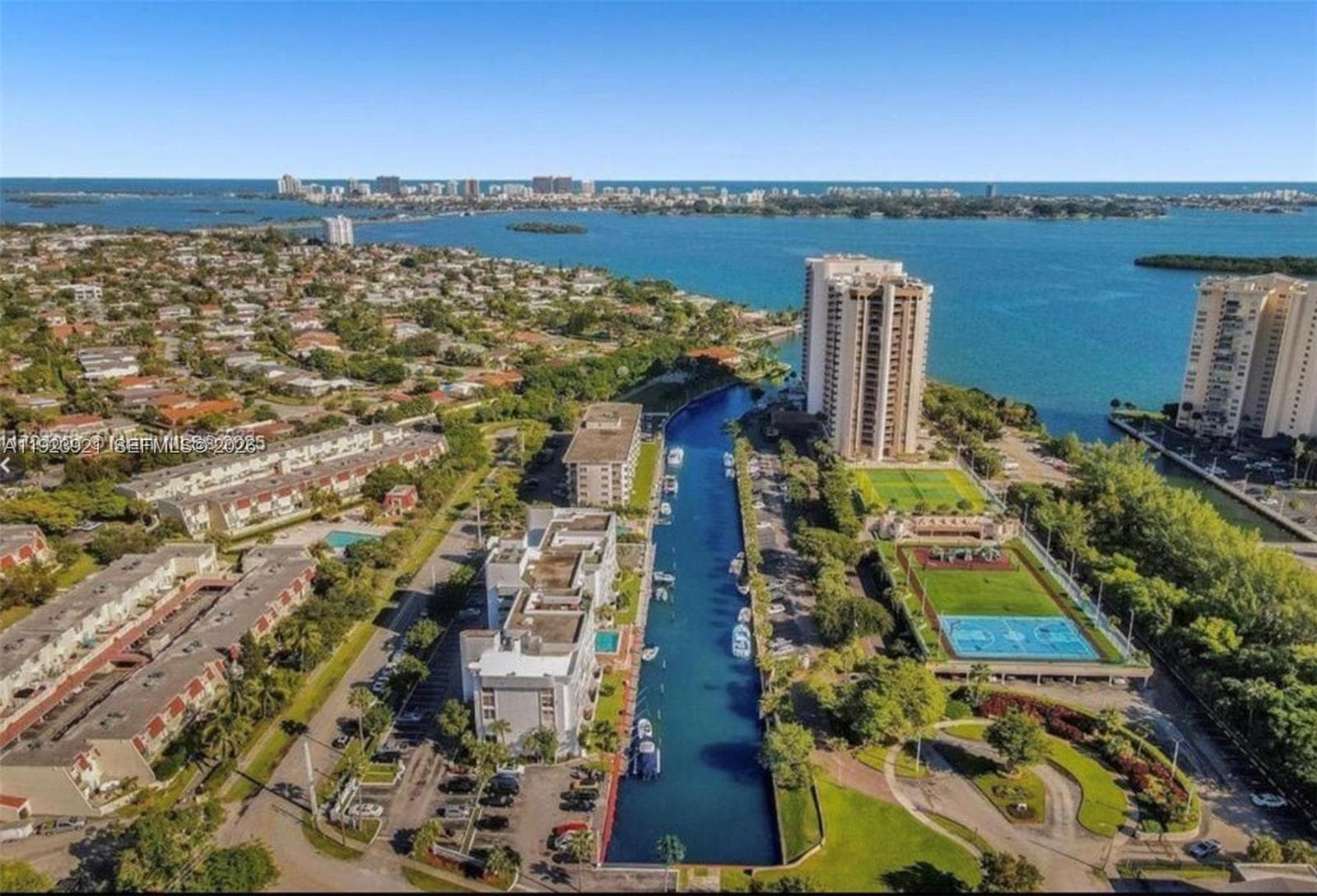 1650 NE 115th St # 405, Miami, FL 33181 photo 2
