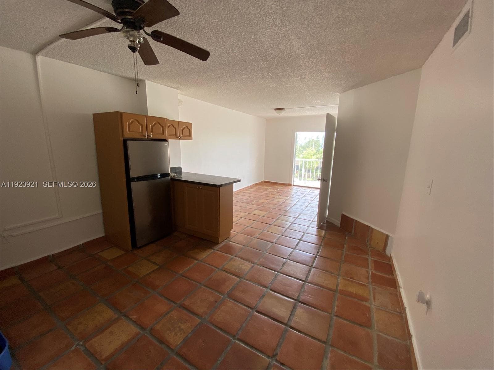 1650 NE 115th St # 405, Miami, FL 33181 photo 5