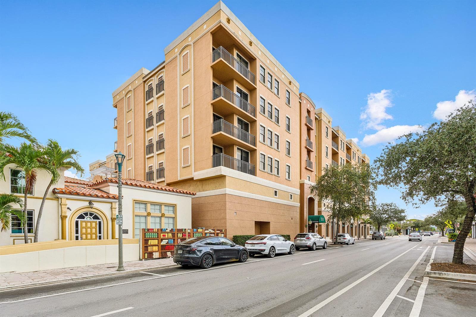 511 Lucerne Avenue # 416, FL 33460 photo 3
