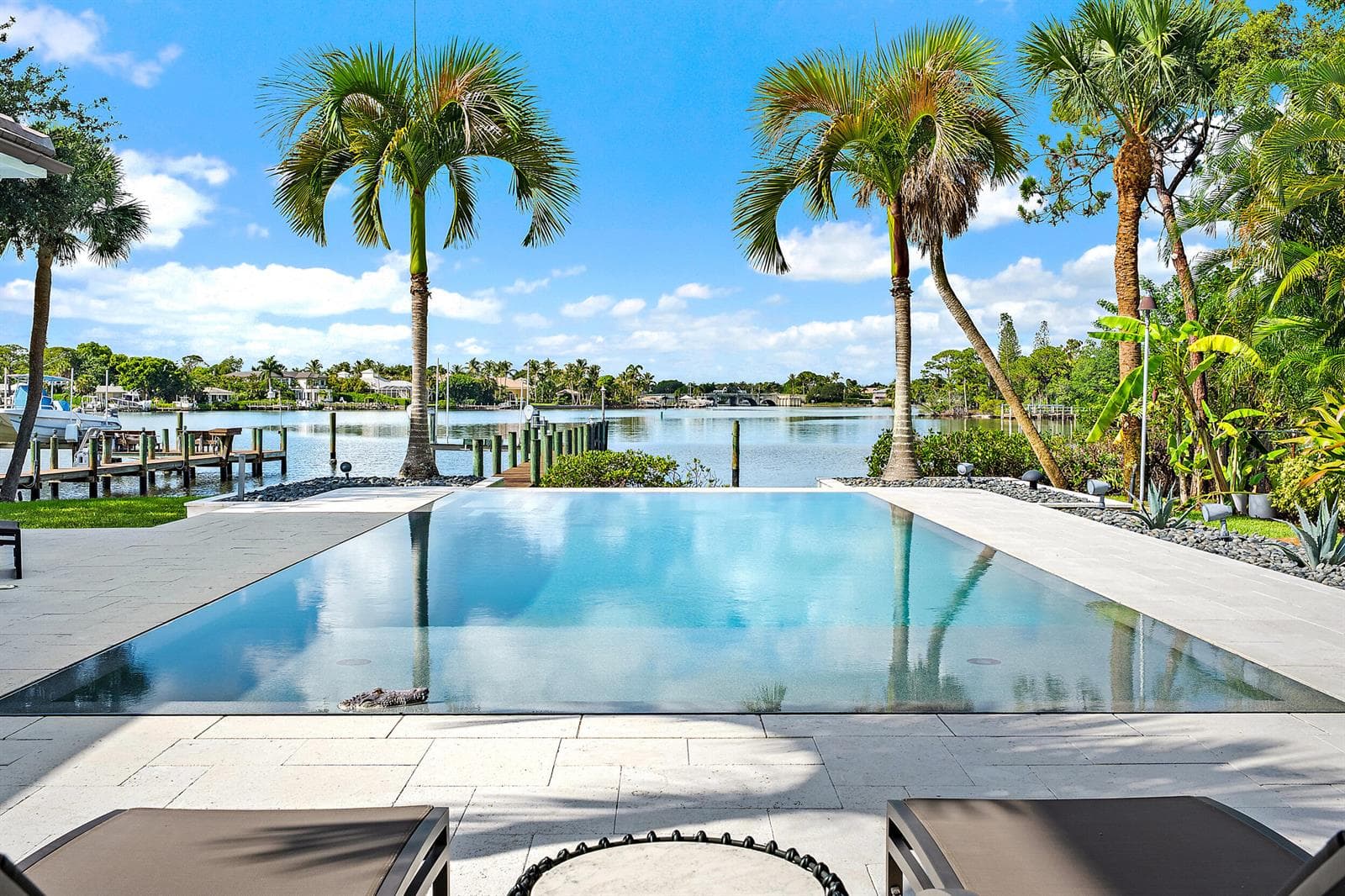 19651 Riverside Drive, Jupiter, FL 33469 photo 2