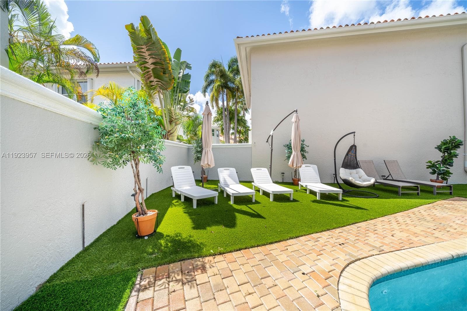 1547 Mariner Way, Hollywood, FL 33019 photo 5