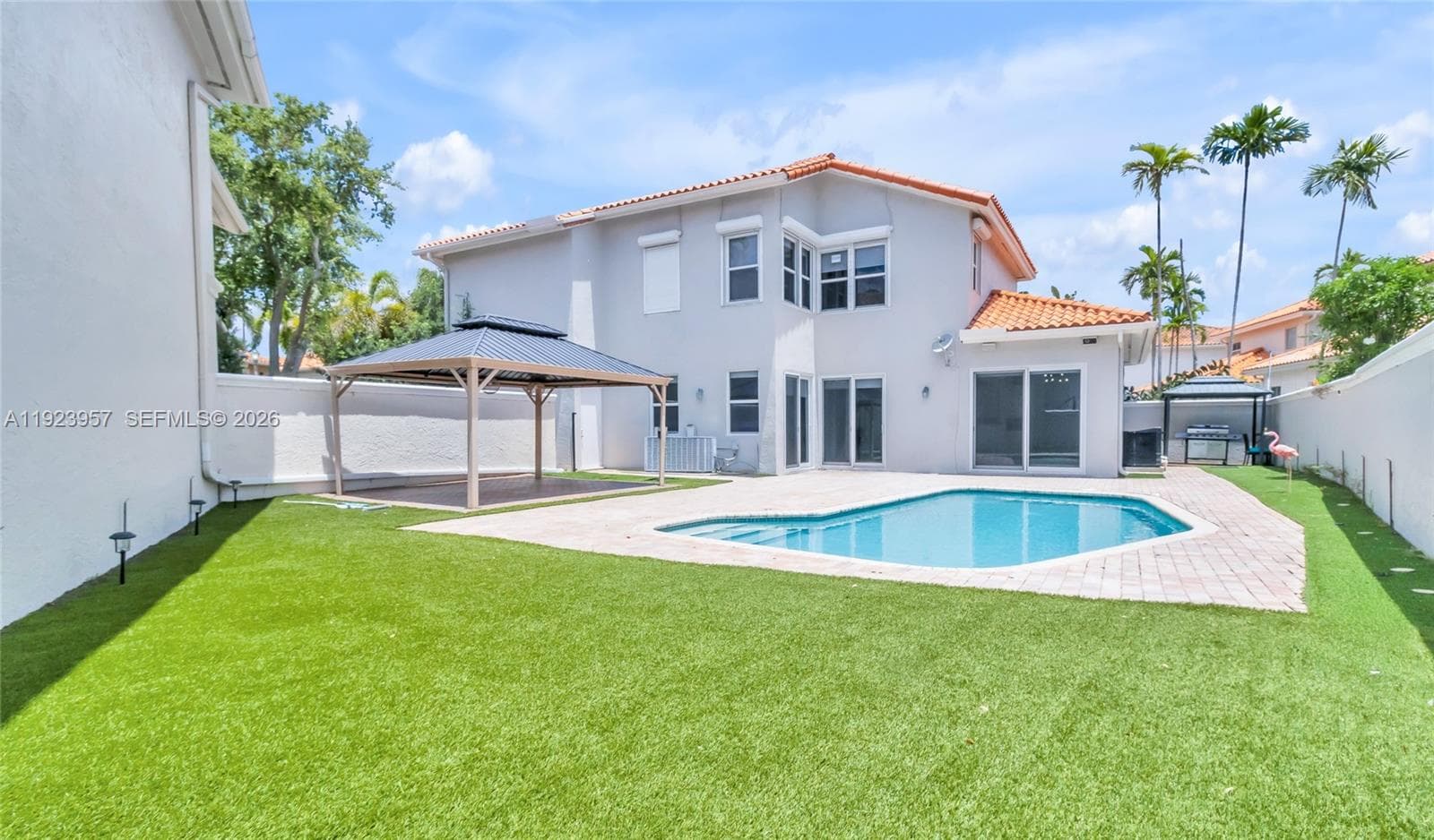 1547 Mariner Way, Hollywood, FL 33019 photo 4