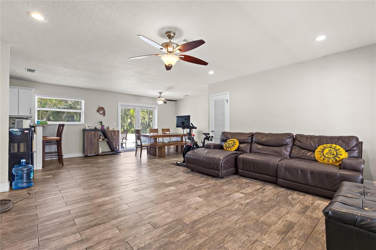 5160 NE 18th Terrace, Fort Lauderdale, FL 33308 photo 2