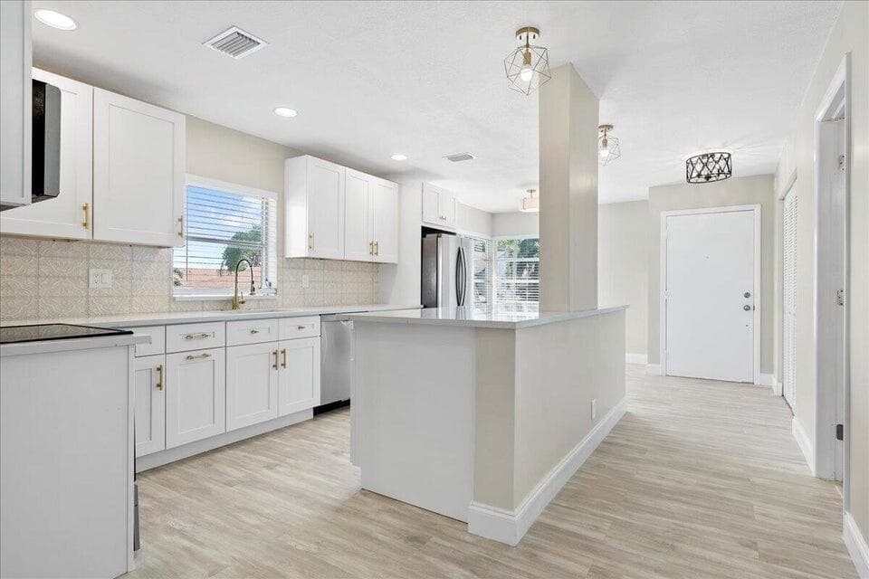 13921 Royal Palm Court # D, Delray Beach, FL 33484 photo 5