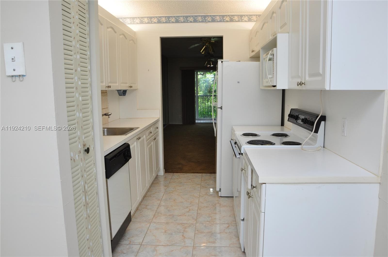 13000 SW 15th Ct # 411U, Pembroke Pines, FL 33027 photo 3