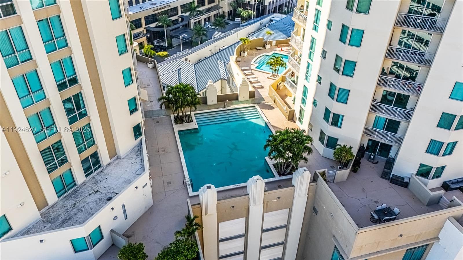 9055 SW 73 CT # 809, Miami, FL 33156 photo 4