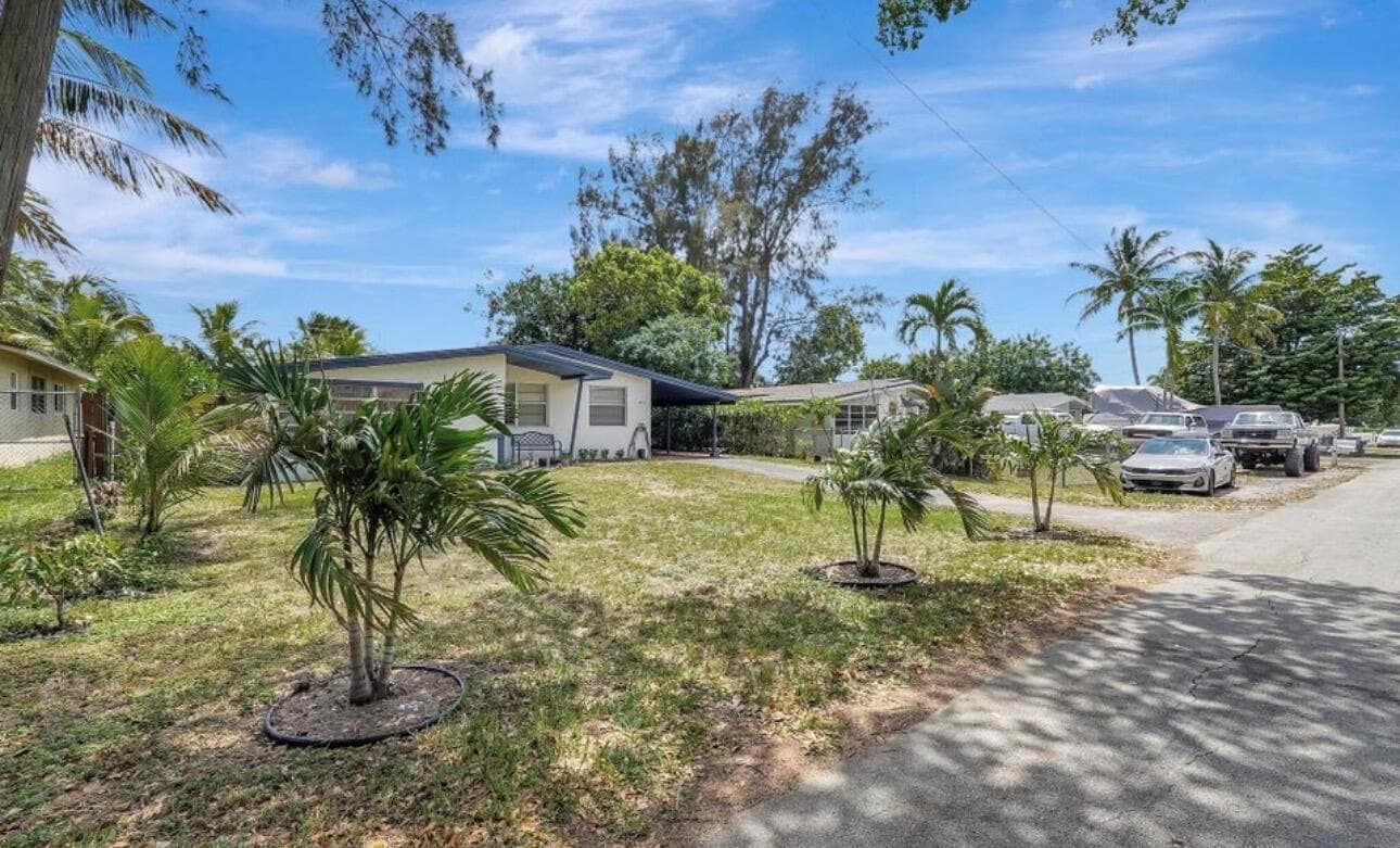 7530 Atlanta Street, Hollywood, FL 33024 photo 2