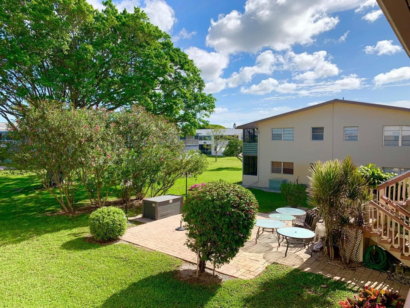 116 Canterbury E, West Palm Beach, FL 33417 photo 2