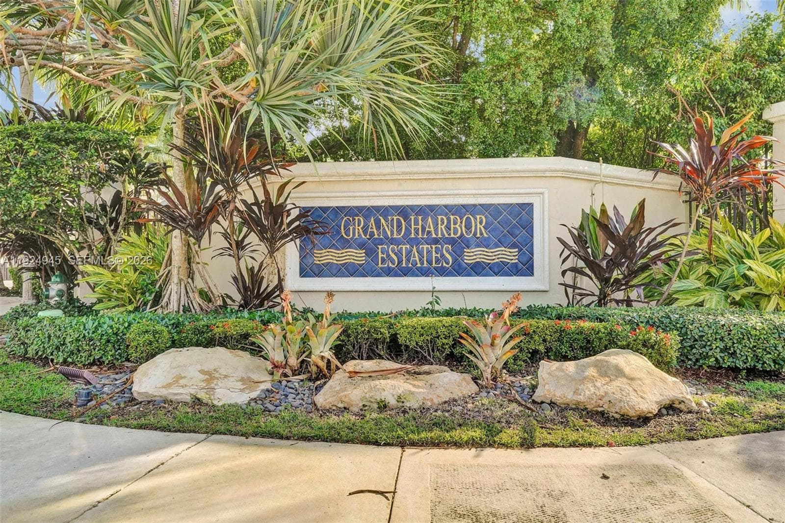 1575 Windjammer Way, Hollywood, FL 33019 photo 2