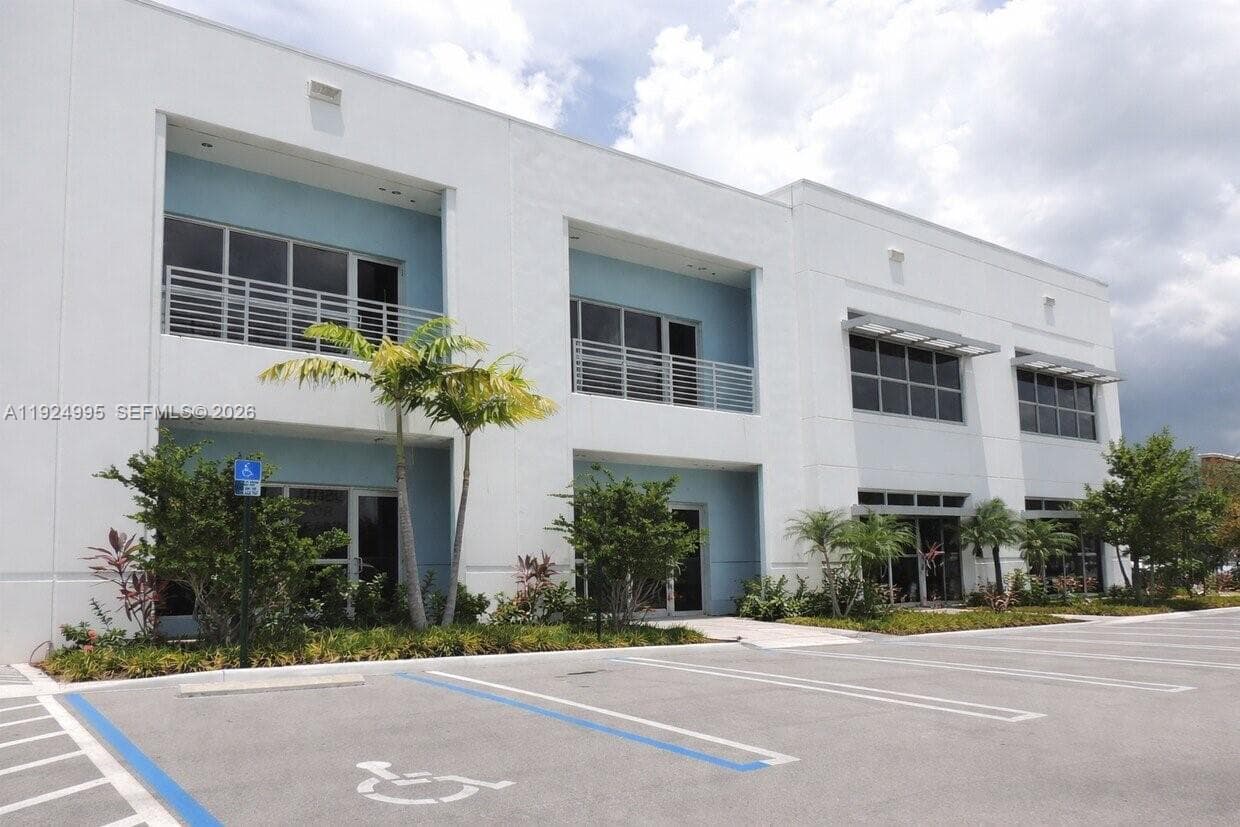 1500 NW 89th Ct # 209, Doral, FL 33172 photo 3