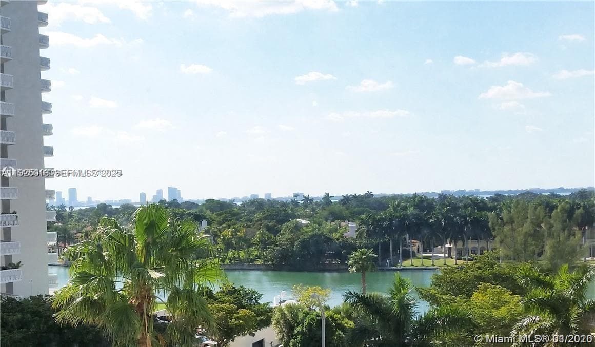 5555 Collins Ave # 7T, Miami Beach, FL 33140 photo 2