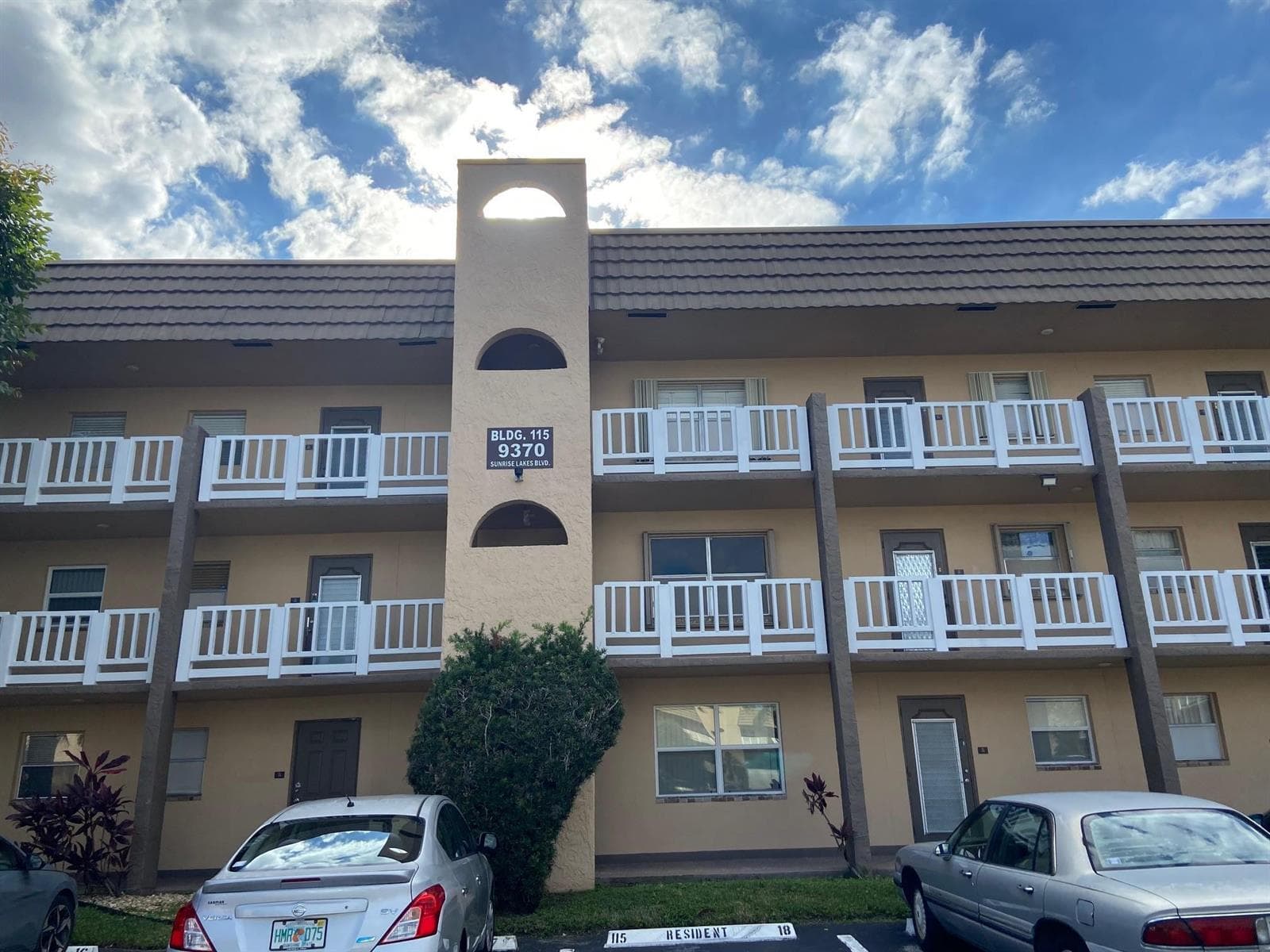 9370 SUNRISE LAKES Boulevard # 105, Sunrise, FL 33322 photo 2