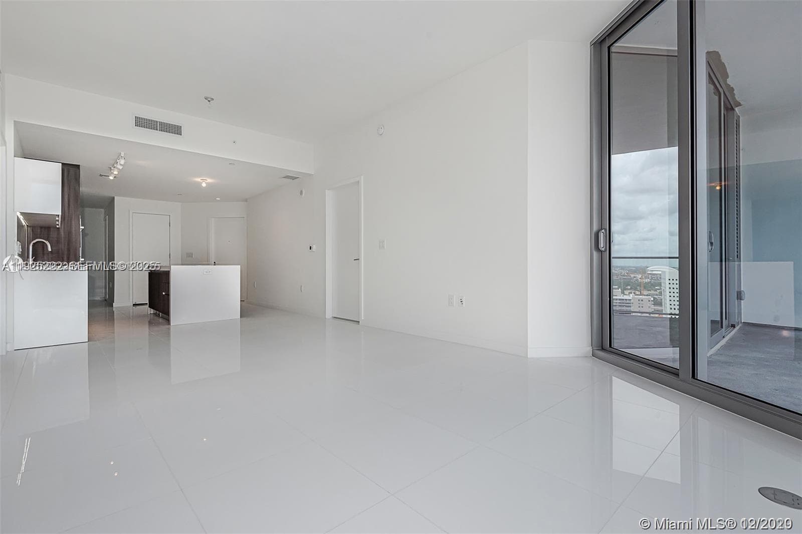 851 NE 1st Ave # 1608, Miami, FL 33132 photo 5