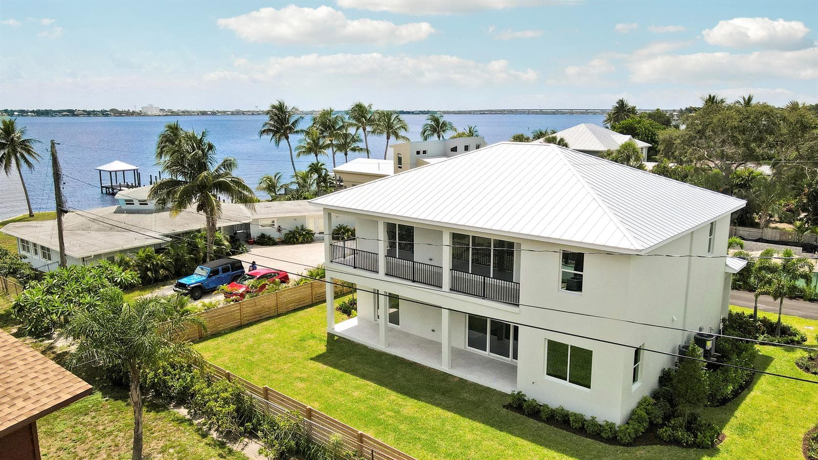 1013 NE Orange Avenue, Jensen Beach, FL 34957 photo 2