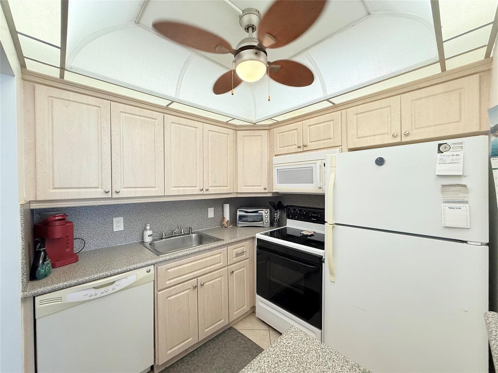 53 Markham C # 53, Deerfield Beach, FL 33442 photo 3