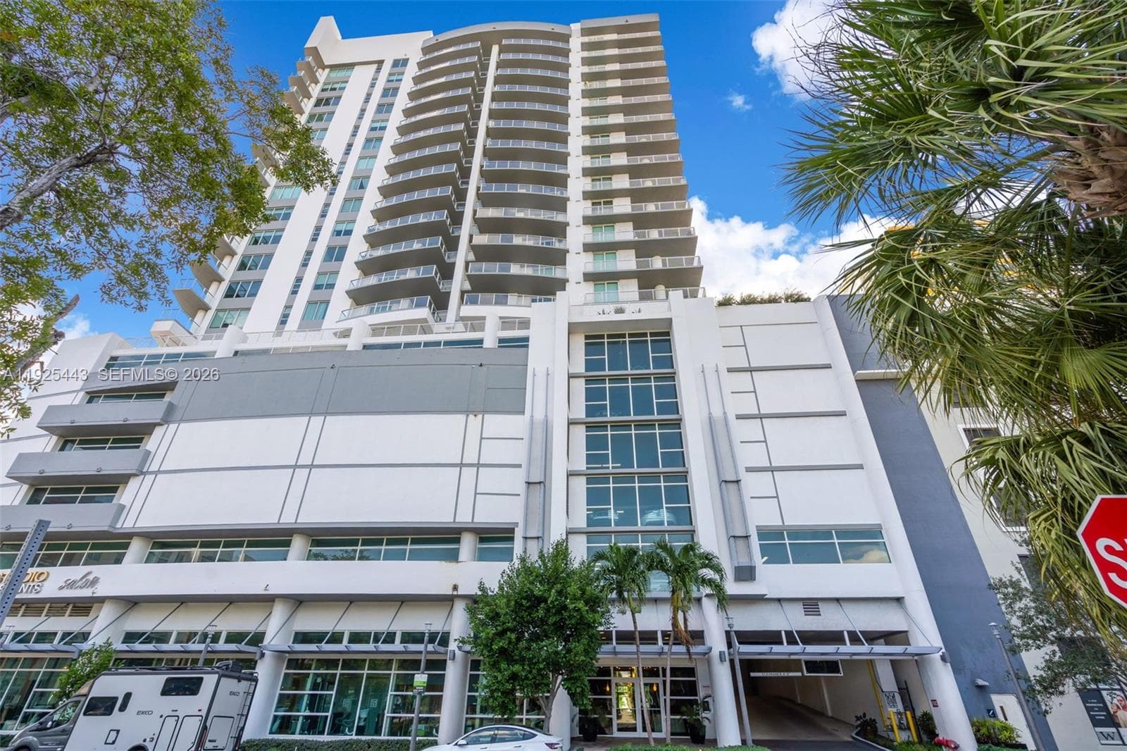 315 NE 3rd Ave # 1805, Fort Lauderdale, FL 33301 photo 2