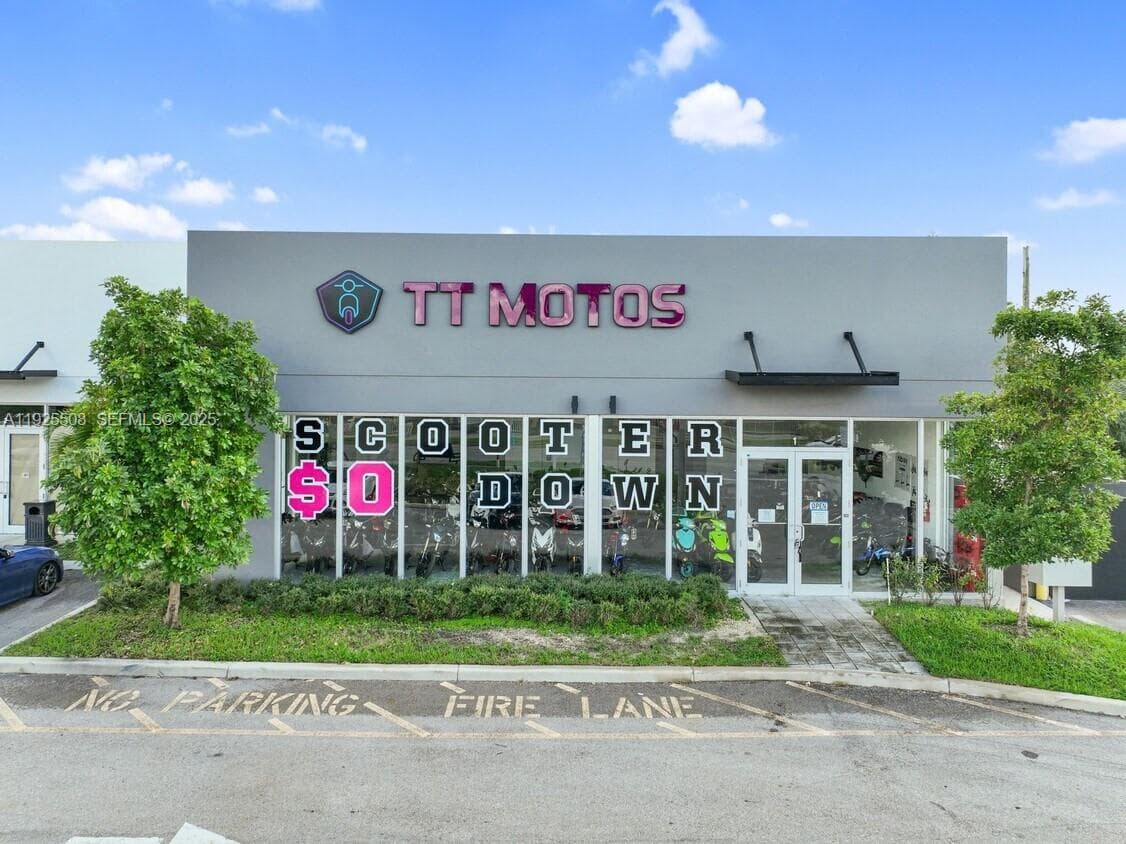 4250 W Hallandale Beach Blvd # 1, Pembroke Park, FL 33023 photo 2