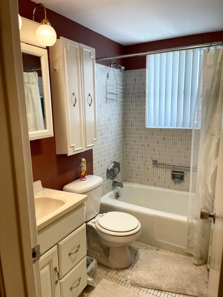2840 Lake Osborne Drive # 205, Lake Worth, FL 33461 photo 4