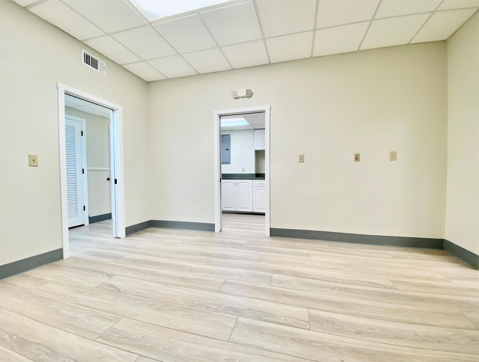 2231 NE 25th Avenue # 1, Pompano Beach, FL 33062 photo 4