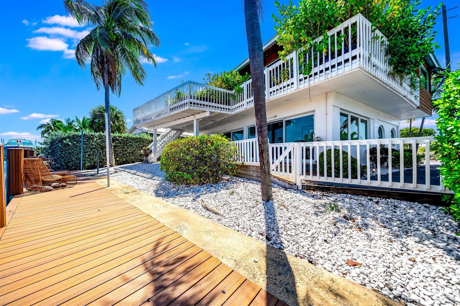2200 NE 26th Street, Wilton Manors, FL 33305 photo 3