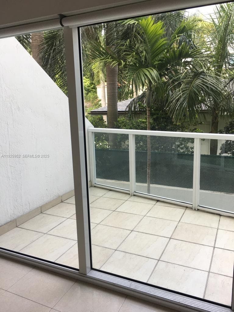 1650 Brickell Ave # 111, Miami, FL 33129 photo 2