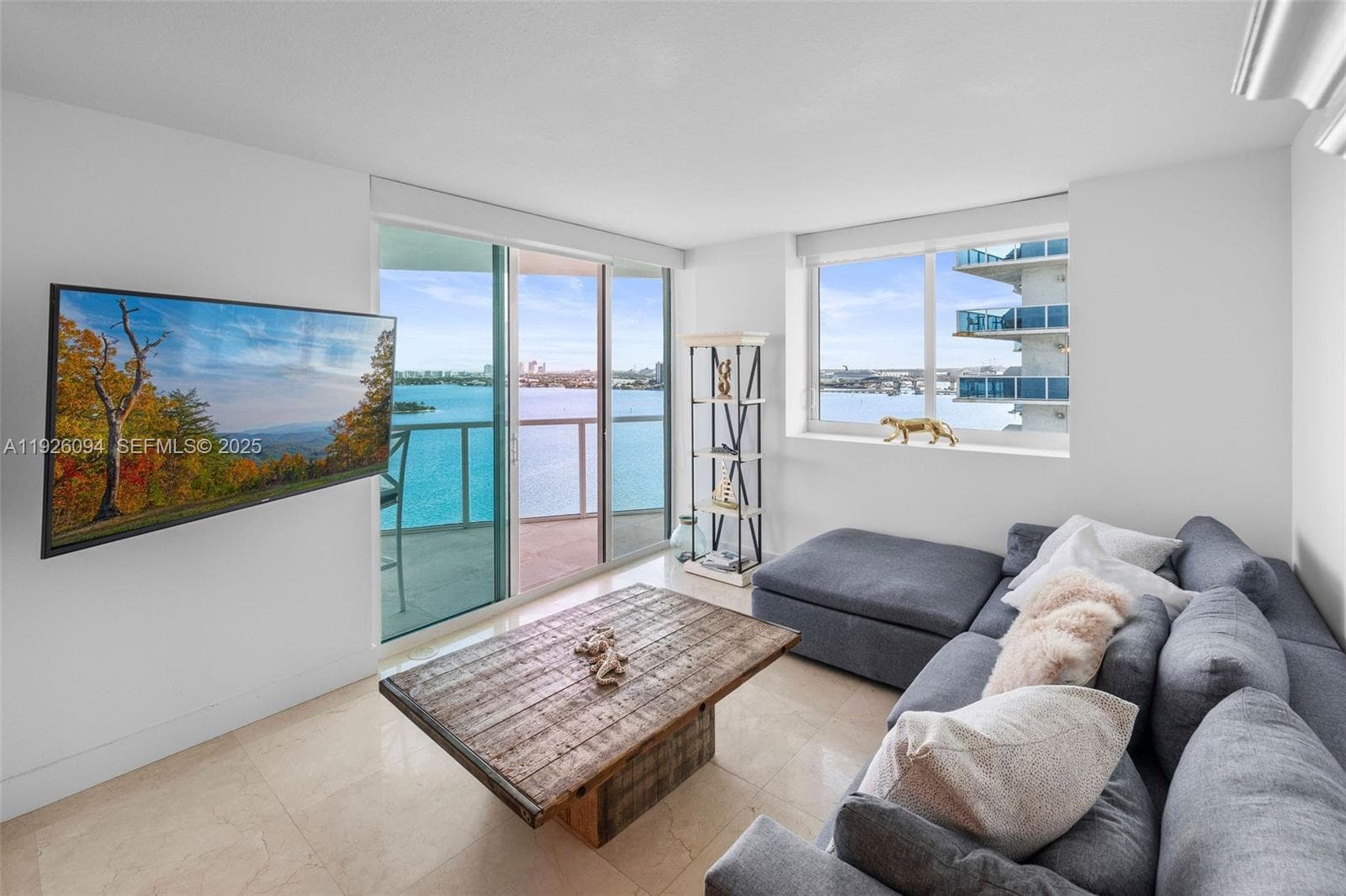 665 NE 25th St # 1801, Miami, FL 33137 photo 4