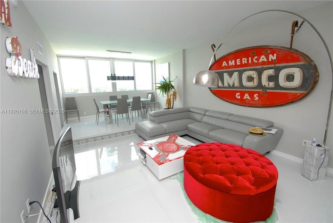 800 West Ave # PH27, Miami Beach, FL 33139