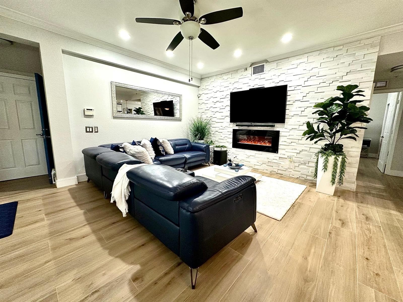 4720 Mimosa Place # 905, Coconut Creek, FL 33073 photo 3