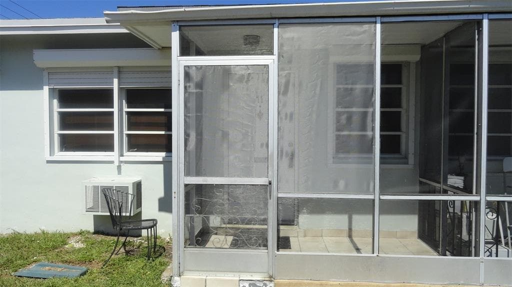 2211 Lincoln Street # 11, Hollywood, FL 33020 photo 3