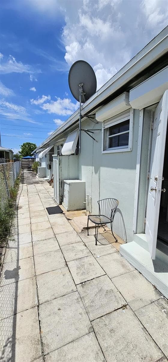 2211 Lincoln Street # 11, Hollywood, FL 33020 photo 5